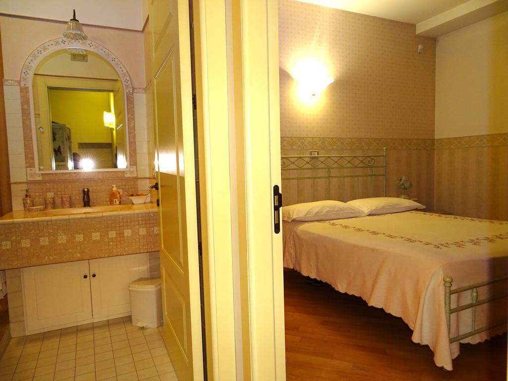Villa Gioia Rooms Montegranaro Habitación foto